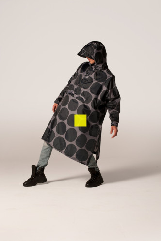 Unisex pláštěnka RAINKISS Black Polka - Rain Poncho